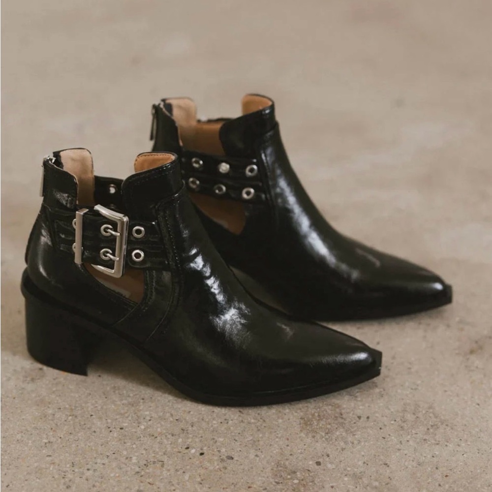 Brand New Steve Madden Gatewood Ankle Boots